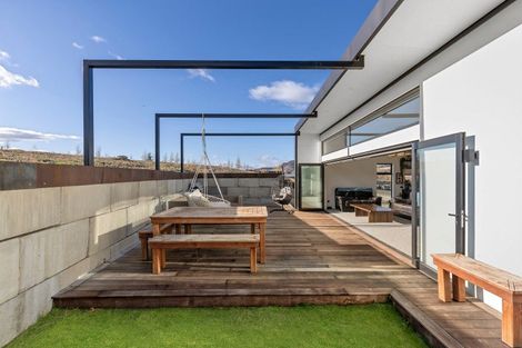 Photo of property in 59 Stratford Drive, Mount Pisa, Cromwell, 9383