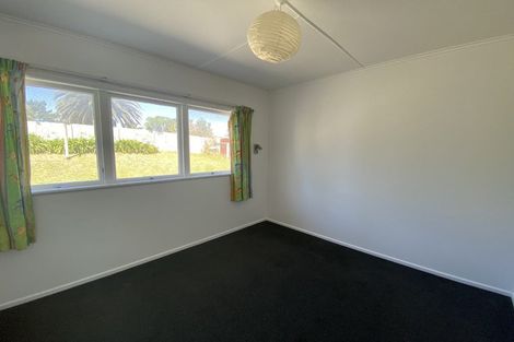 Photo of property in 46 Rangiora Street, Castlecliff, Wanganui, 4501