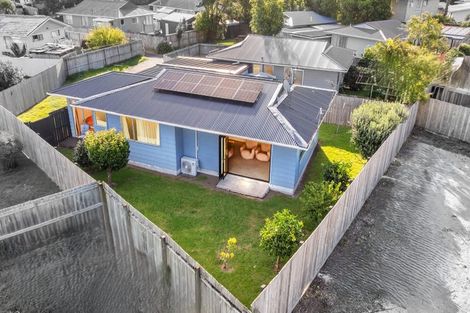 Photo of property in 2/48 Tabitha Crescent, Henderson, Auckland, 0612