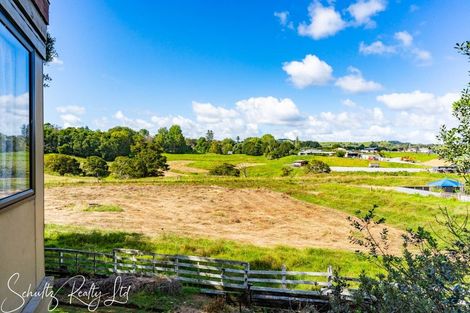 Photo of property in 16 Kaiwaka-mangawhai Road, Kaiwaka, 0975