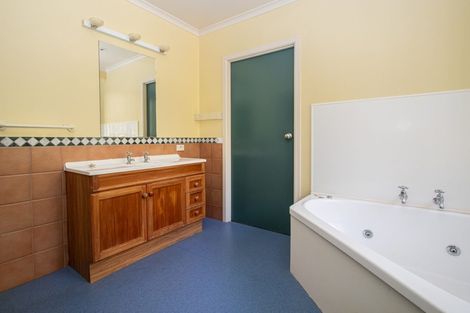 Photo of property in 33 Frederick Drive, Dinsdale, Hamilton, 3204