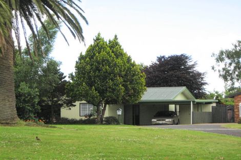 Photo of property in 55 Walter Strevens Drive, Conifer Grove, Takanini, 2112