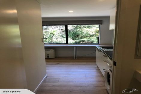 Photo of property in 33 Park Hill Road, Birkenhead, Auckland, 0626