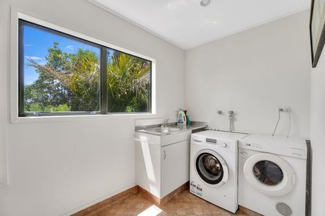 Photo of property in 52 Motuhoa Road, Tairua, 3508