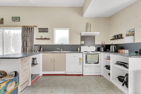 Photo of property in 61 Swinburn Street, Dannevirke, 4930