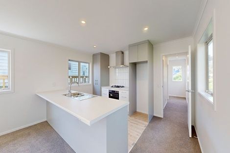 Photo of property in 3 Dunmail Way, Newlands, Wellington, 6037