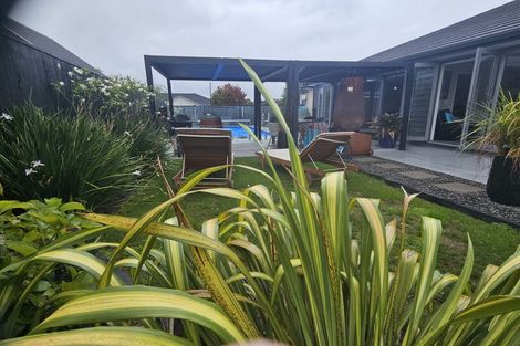 Photo of property in 4 Bellamont Street, Kumeu, 0810