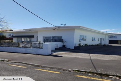 Photo of property in 2/18 Campbell Street, Whanganui, 4500