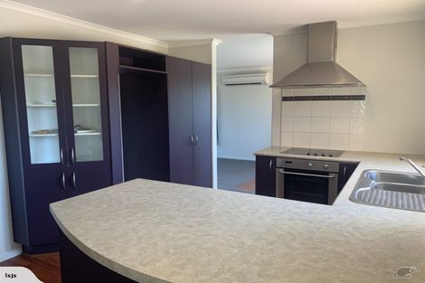 Photo of property in 6 Peel Close, Rolleston, 7614