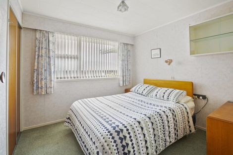 Photo of property in 24 Nevada Drive, Merrilands, New Plymouth, 4312