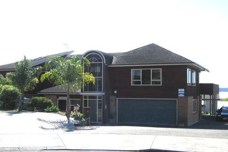 Photo of property in 8 Capstan Court, Te Atatu Peninsula, Auckland, 0610