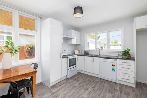 Photo of property in 52 Laurence Street, Waltham, Christchurch, 8011