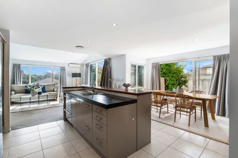 Photo of property in 26 Admirals Court Drive, Greenhithe, Auckland, 0632