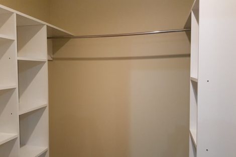 Photo of property in 2/40 Hillcrest Avenue, Hillcrest, Auckland, 0627