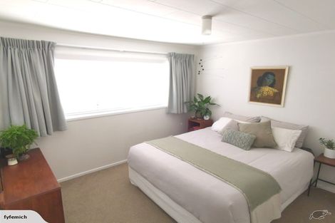 Photo of property in 25b Lidcombe Place, Avondale, Auckland, 1026