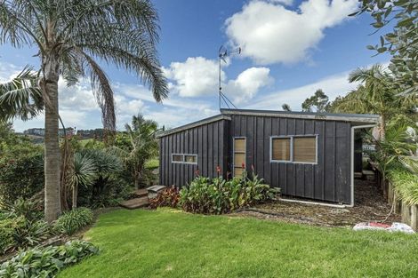 Photo of property in 100 Upper Orewa Road, Wainui, Silverdale, 0992