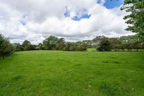 Photo of property in 1021 Old North Road, Waimauku, 0882