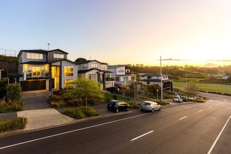 Photo of property in 32 Cavalli Road, Long Bay, Auckland, 0630