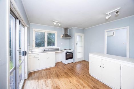 Photo of property in 16 Thornton Place, Melville, Hamilton, 3206