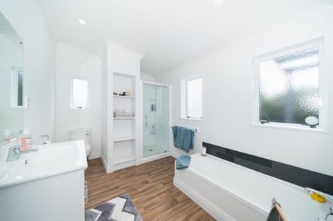 Photo of property in 19 Mountfort Grove, Feilding, 4702