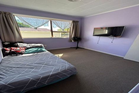 Photo of property in 1 Sharland Avenue, Manurewa, Auckland, 2102