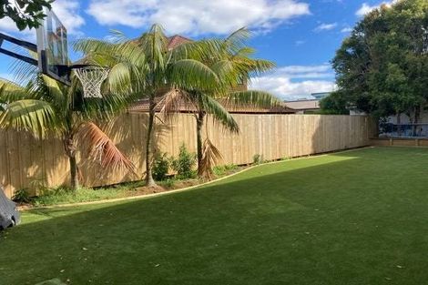 Photo of property in 24 Otakau Road, Milford, Auckland, 0620