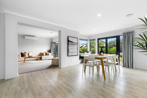 Photo of property in 13 Mangakoea Place, St Andrews, Hamilton, 3200