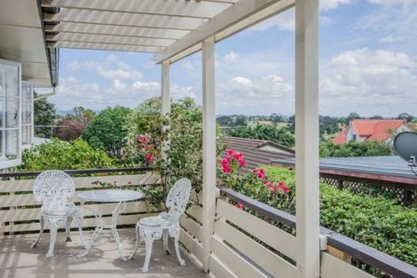 Photo of property in 484 Te Atatu Road, Te Atatu Peninsula, Auckland, 0610