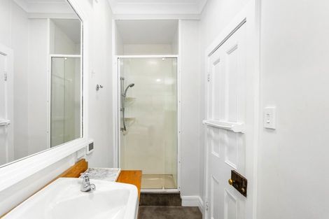 Photo of property in 95 Milton Road, Bluff Hill, Napier, 4110