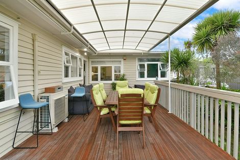 Photo of property in 1/108 Parkhurst Road, Parakai, 0830