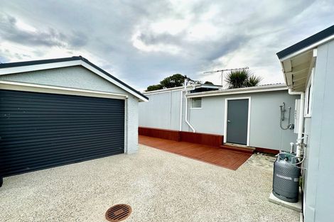 Photo of property in 32 Esplanade, Kaka Point, Balclutha, 9271