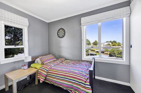 Photo of property in 10a Cowling Road, Hurdon, New Plymouth, 4310