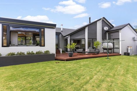 Photo of property in 29 Wiltshire Place, Somerville, Auckland, 2014