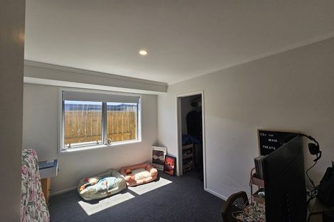 Photo of property in 21 Royal Crescent, Papamoa, 3118