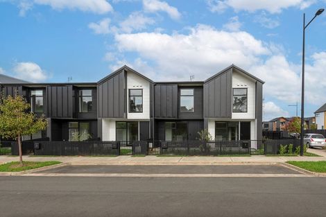 Photo of property in 4 Tuputupu Drive, Kumeu, 0810