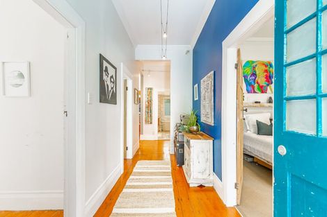 Photo of property in 88 Woodlands Park Road, Titirangi, Auckland, 0604