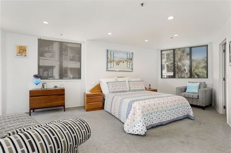 Photo of property in 3d/5 The Promenade, Takapuna, Auckland, 0622