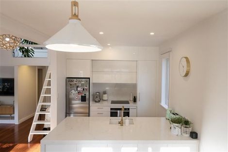 Photo of property in 166 Tasman Street, Mount Cook, Wellington, 6021