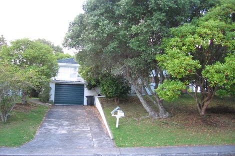 Photo of property in 16 Mcclintock Road, Massey, Auckland, 0614