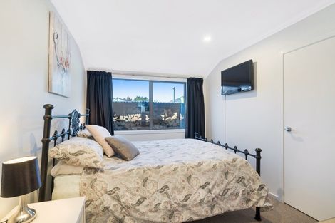 Photo of property in 5 Hunt Place, Albert Town, Wanaka, 9305