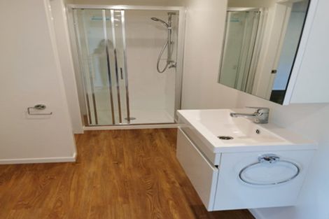 Photo of property in 92b Kelburn Parade, Kelburn, Wellington, 6012