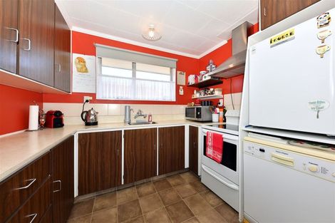 Photo of property in 16 Gibson Drive, Hornby, Christchurch, 8042