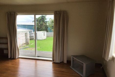 Photo of property in 97 Hillsborough Road, Hillsborough, Auckland, 1042