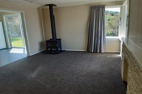 Photo of property in 8 Honeystone Street, Helensburgh, Dunedin, 9010