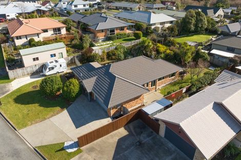 Photo of property in 2 Whitby Close, Waikawa, Picton, 7220