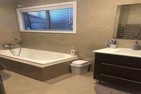 Photo of property in 4 Halder Place, Torbay, Auckland, 0632