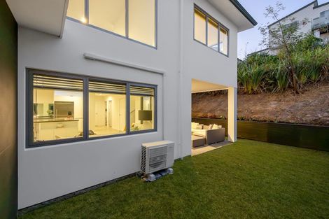 Photo of property in 8 Tuatini Place, Long Bay, Auckland, 0630