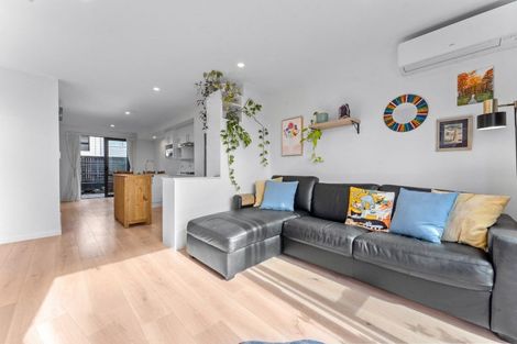 Photo of property in 9 Fuselage Road, Hobsonville, Auckland, 0616