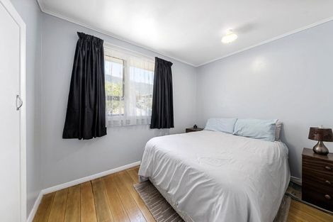 Photo of property in 76 Devon Street, Picton, 7220