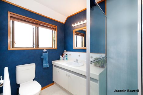 Photo of property in 8 Caccia Birch Lane, Hokowhitu, Palmerston North, 4410